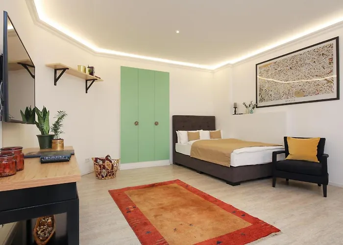 5 Personen Altbau Nahe Kurfuerstendamm - Shakespeare